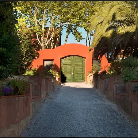 Casa De Santa Teresa Estoril